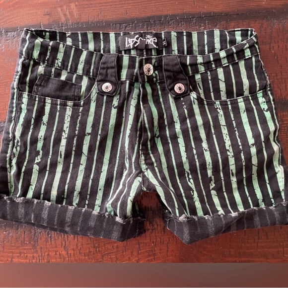 Lip Service Major ISO - Picture 2 of 13